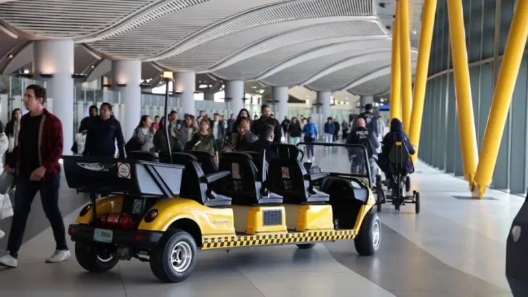 İstanbul Havalimanı'nda Terminal İçi 'TAXİ' Hizmeti: Ödemeler, Banka Kartı İle Yapılabilecek